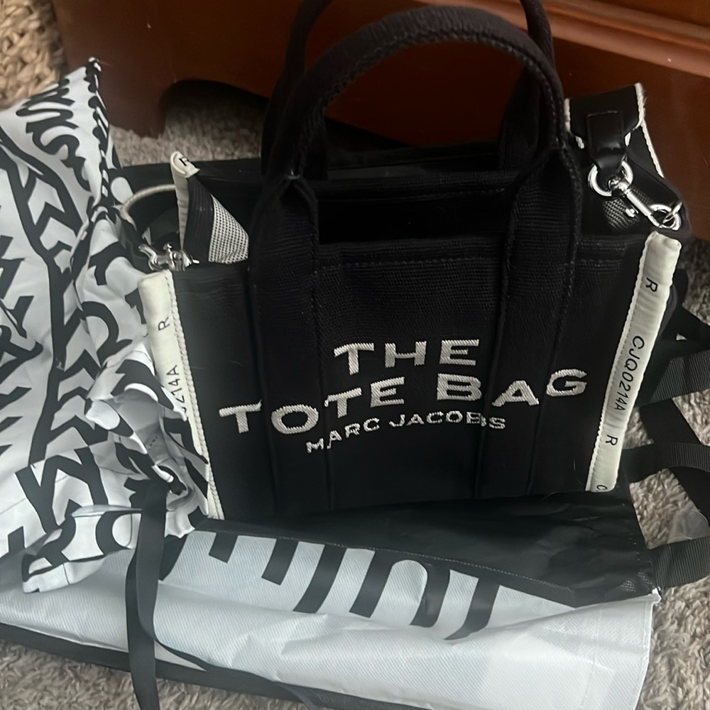 Marc Jacob's medium jacquard  tote barely used black with dust bag